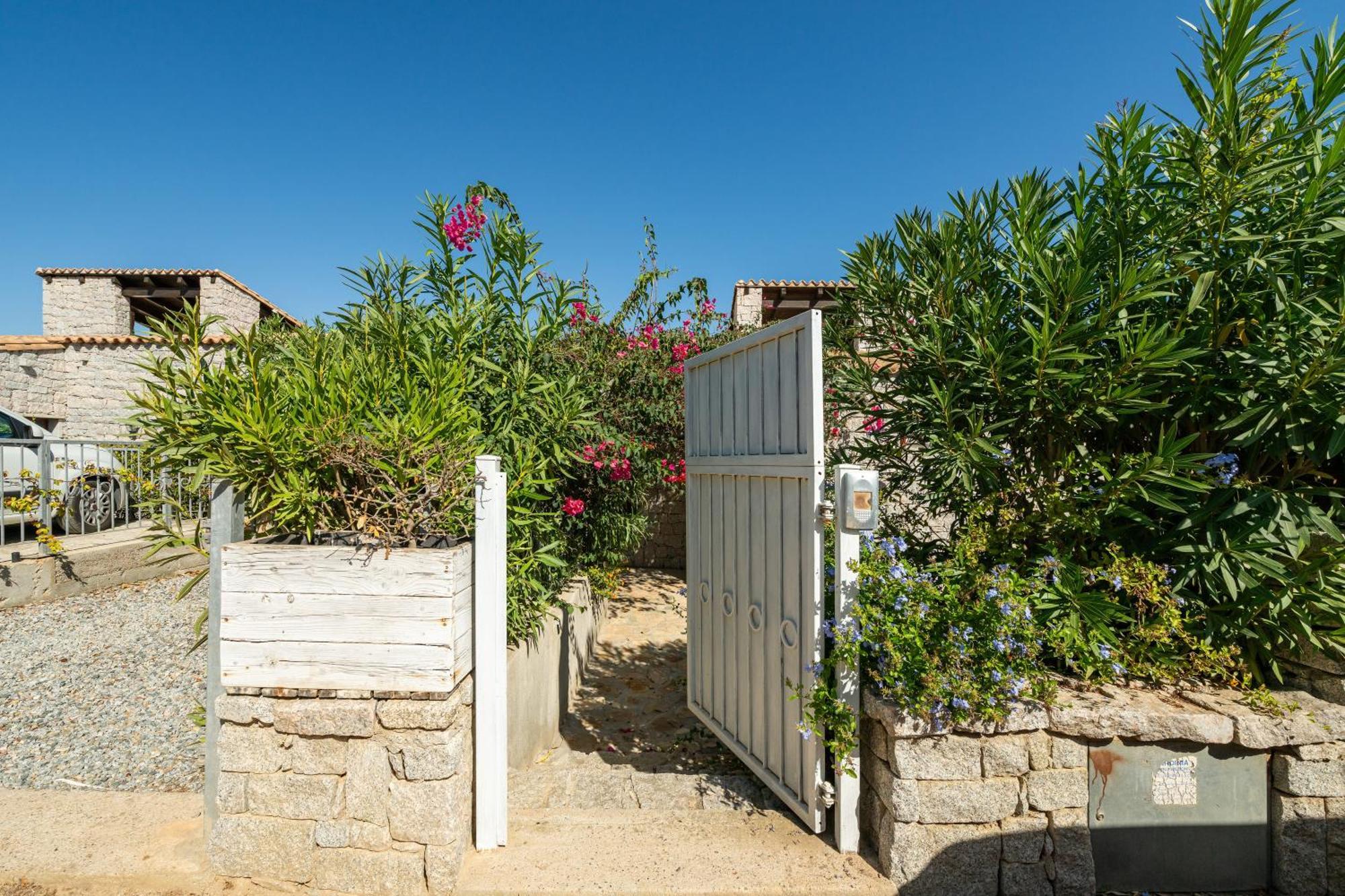 Villa Bouganville Cala Sinzias Castiadas Bagian luar foto